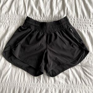 LuLuLemon Tracker shorts size 6